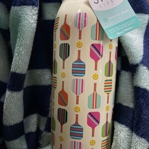 Swig life Insulated stainless steel flip and sip water Bottle pickleball pattern